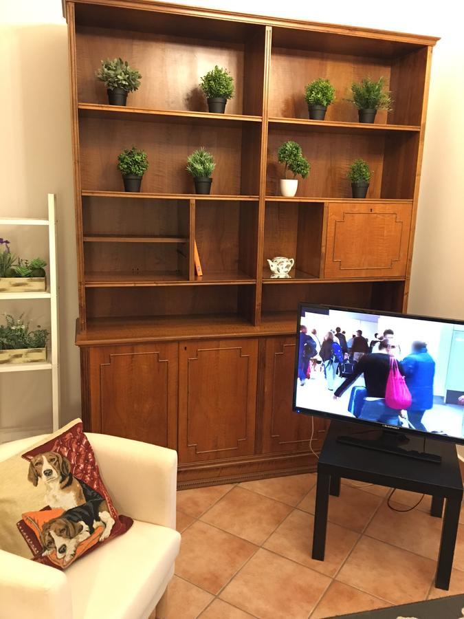 Appartamento Centro Storico Di Pavia Buitenkant foto